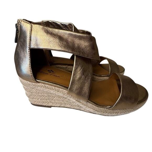 Patricia Nash NEW Rubia Leather Espadrille Wedge Sandals Size 11 Gold Metallic - Picture 3 of 7